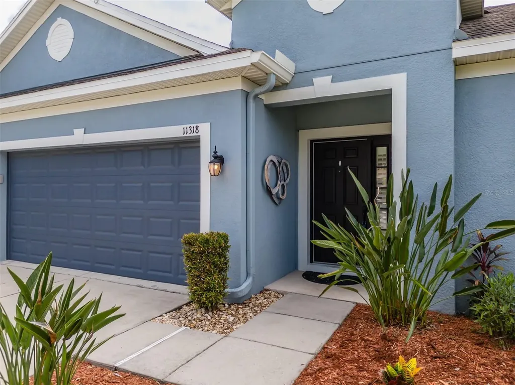 11318 Coventry Grove Circle Lithia FL 33547