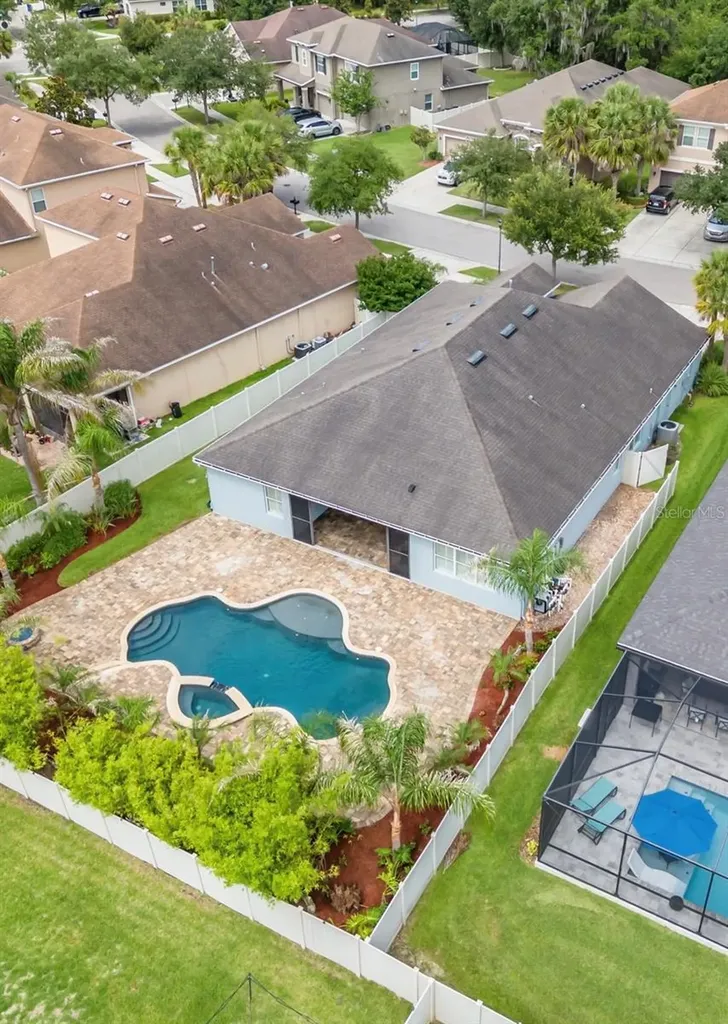 11318 Coventry Grove Circle Lithia FL 33547