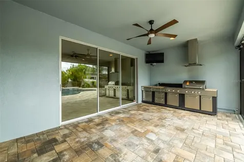 11318 Coventry Grove Circle Lithia FL 33547