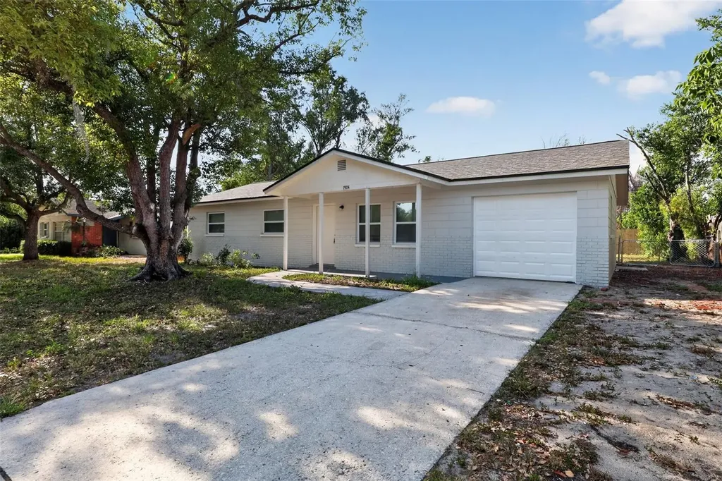 1904 E 115th Avenue Tampa FL 33612