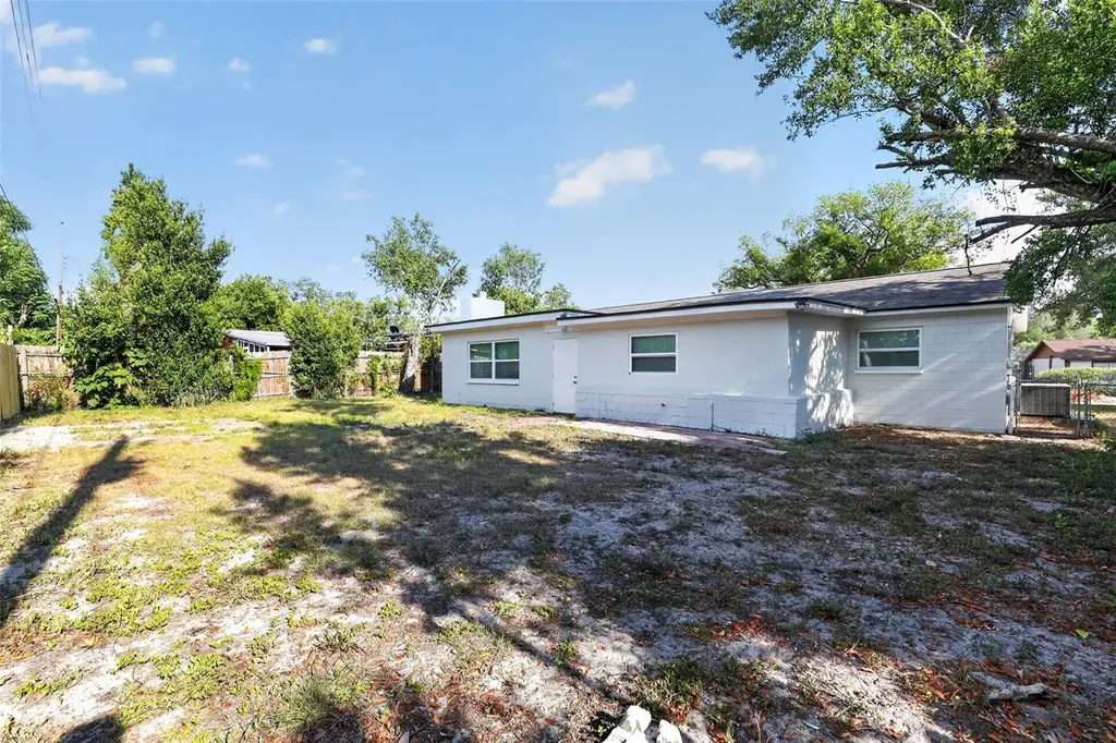 1904 E 115th Avenue Tampa FL 33612