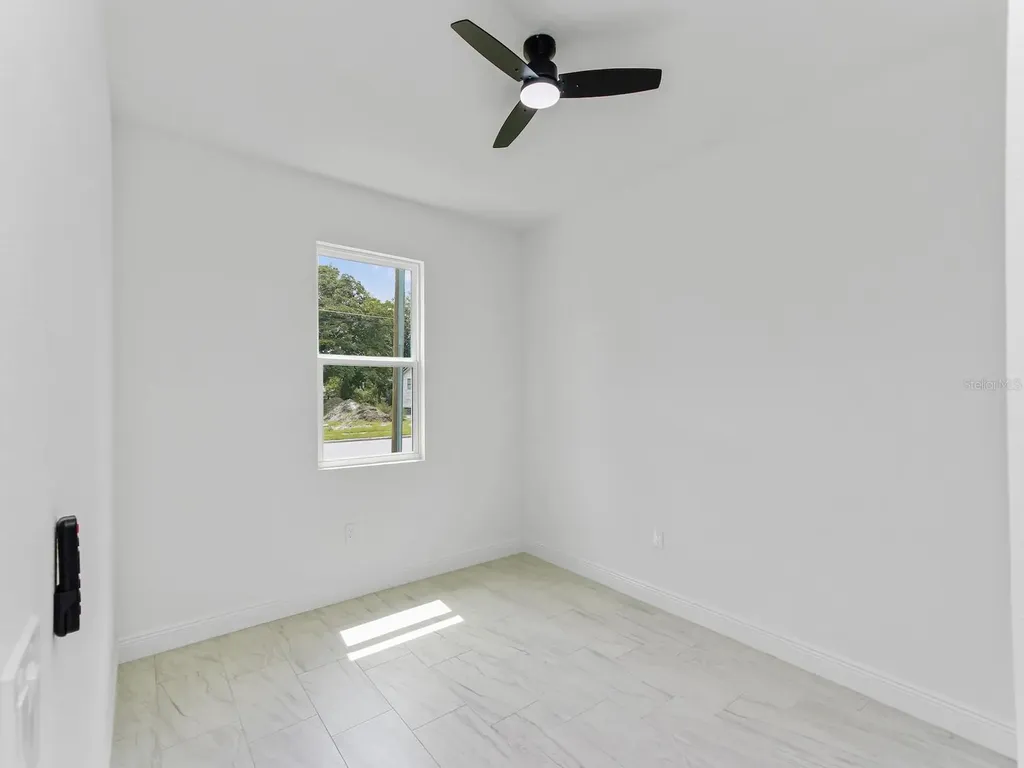 2048 Dixie Avenue Sanford FL 32771