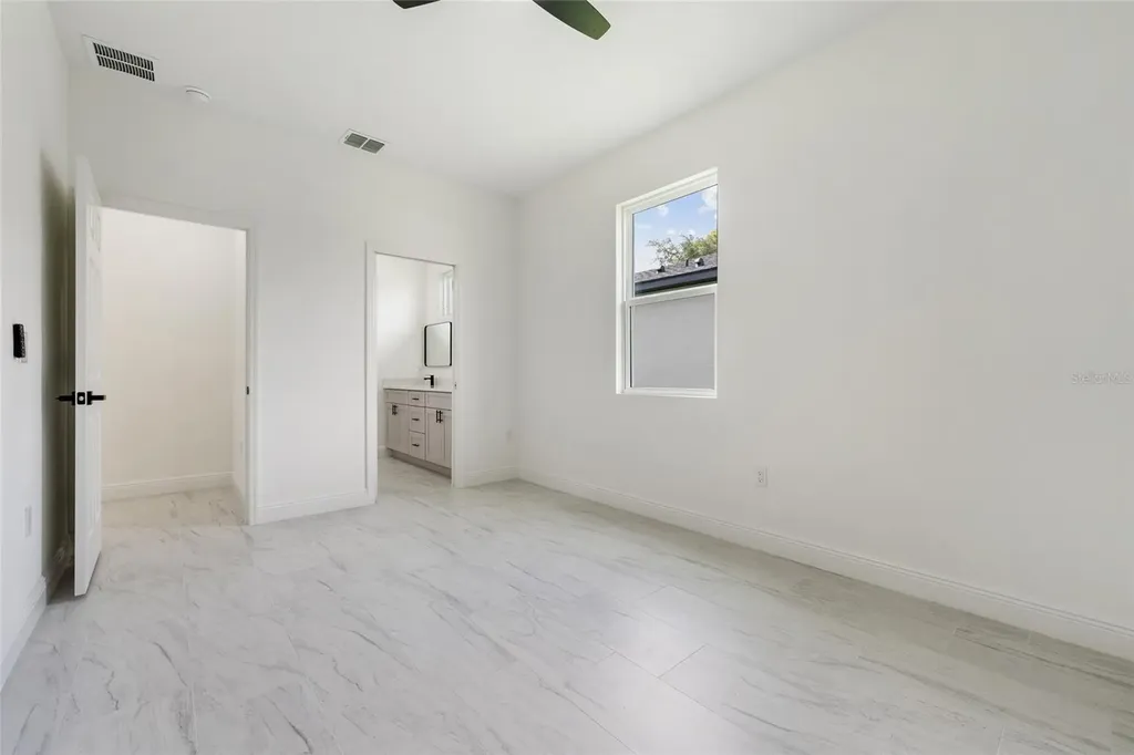2048 Dixie Avenue Sanford FL 32771