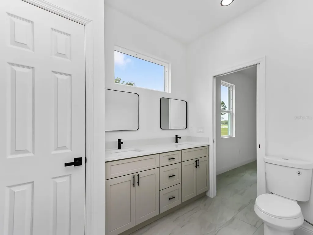 2048 Dixie Avenue Sanford FL 32771