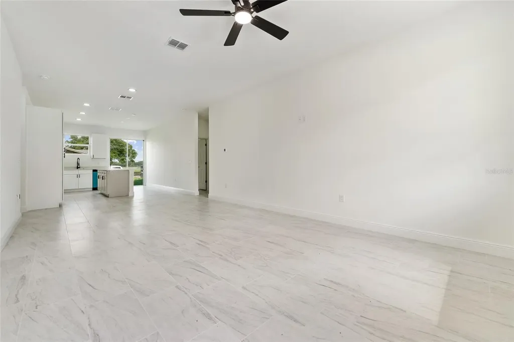 2048 Dixie Avenue Sanford FL 32771