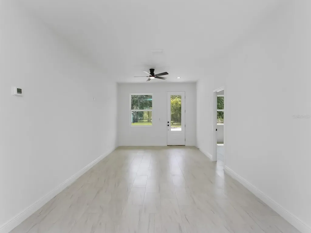 2048 Dixie Avenue Sanford FL 32771