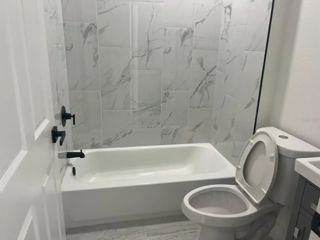 2048 Dixie Avenue Sanford FL 32771