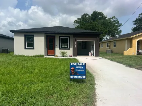 2048 Dixie Avenue Sanford FL 32771