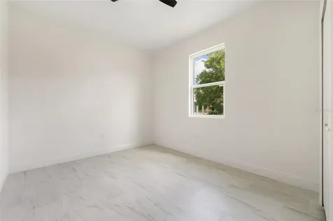 2048 Dixie Avenue Sanford FL 32771