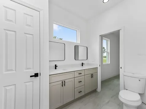 2048 Dixie Avenue Sanford FL 32771