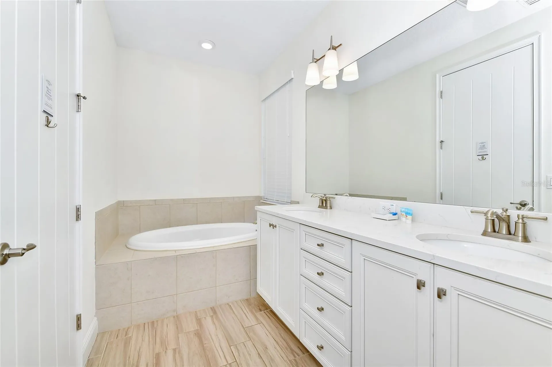 8024 Flip Flop Way Kissimmee FL 34747