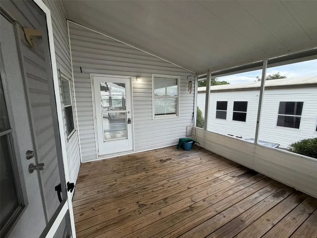 50989 Highway 27 Davenport FL 33897