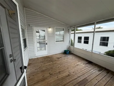 50989 Highway 27 Davenport FL 33897