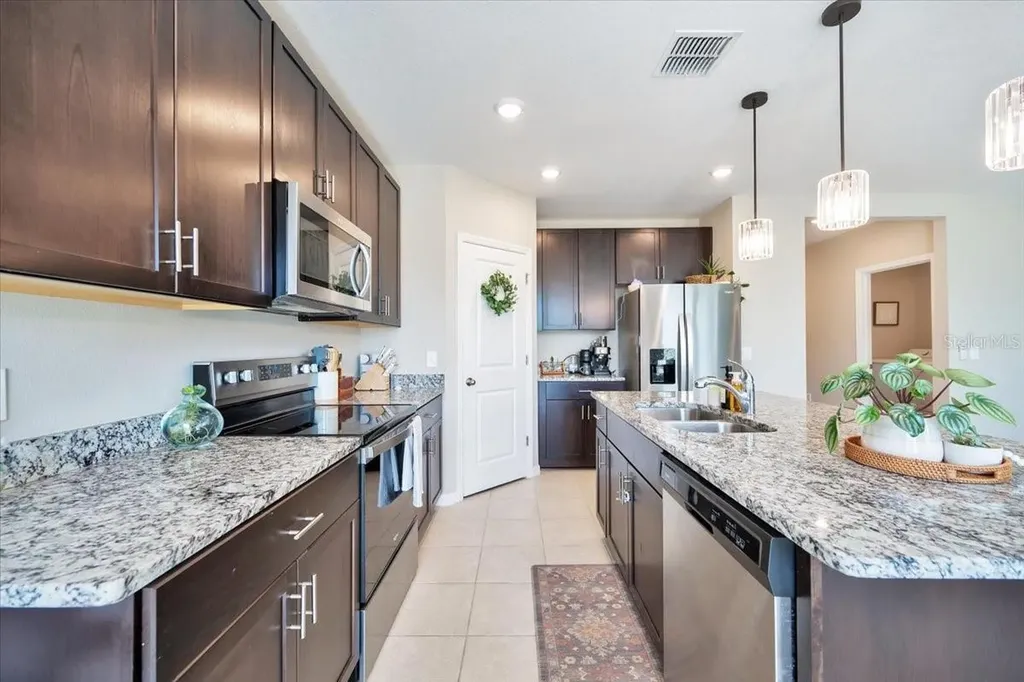 1006 Oak Valley Drive Auburndale FL 33823