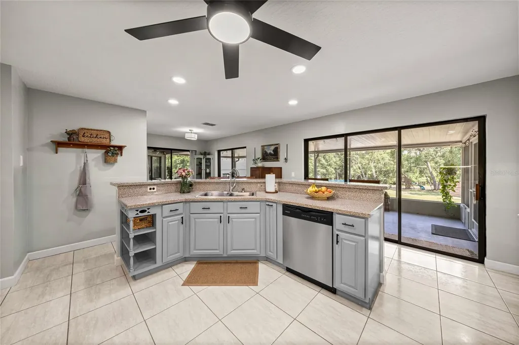 2301 E Mary Lue Street Inverness FL 34453