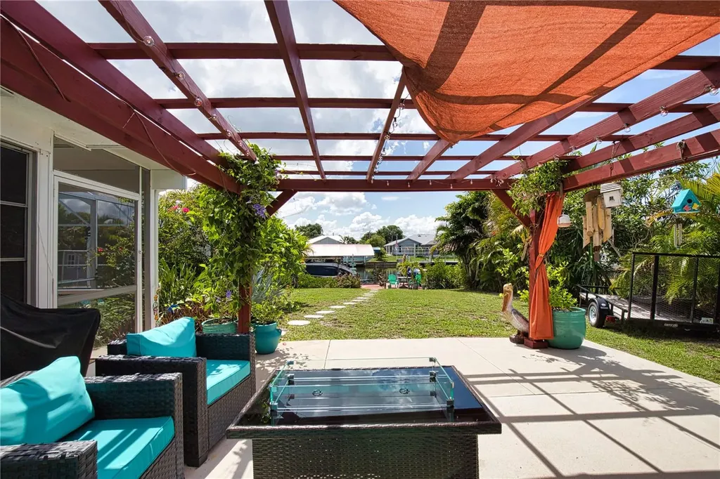 457 W Tarpon Boulevard NW Port Charlotte FL 33952
