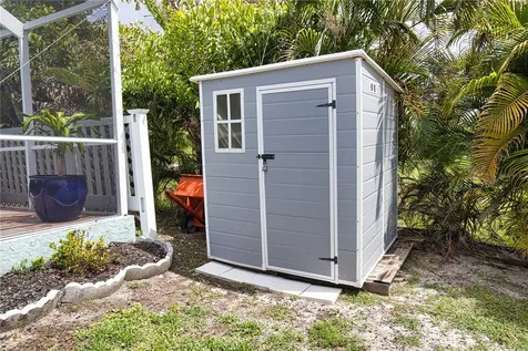 457 W Tarpon Boulevard NW Port Charlotte FL 33952