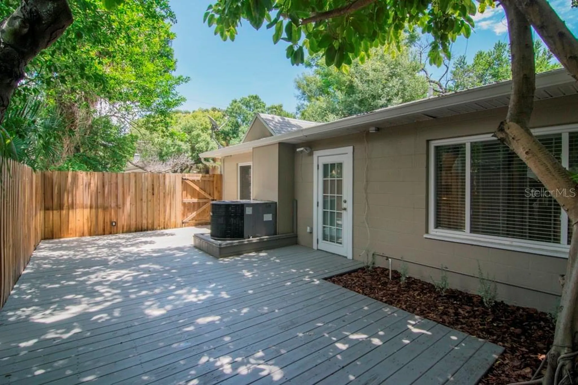 411 S Albany Avenue Tampa FL 33606