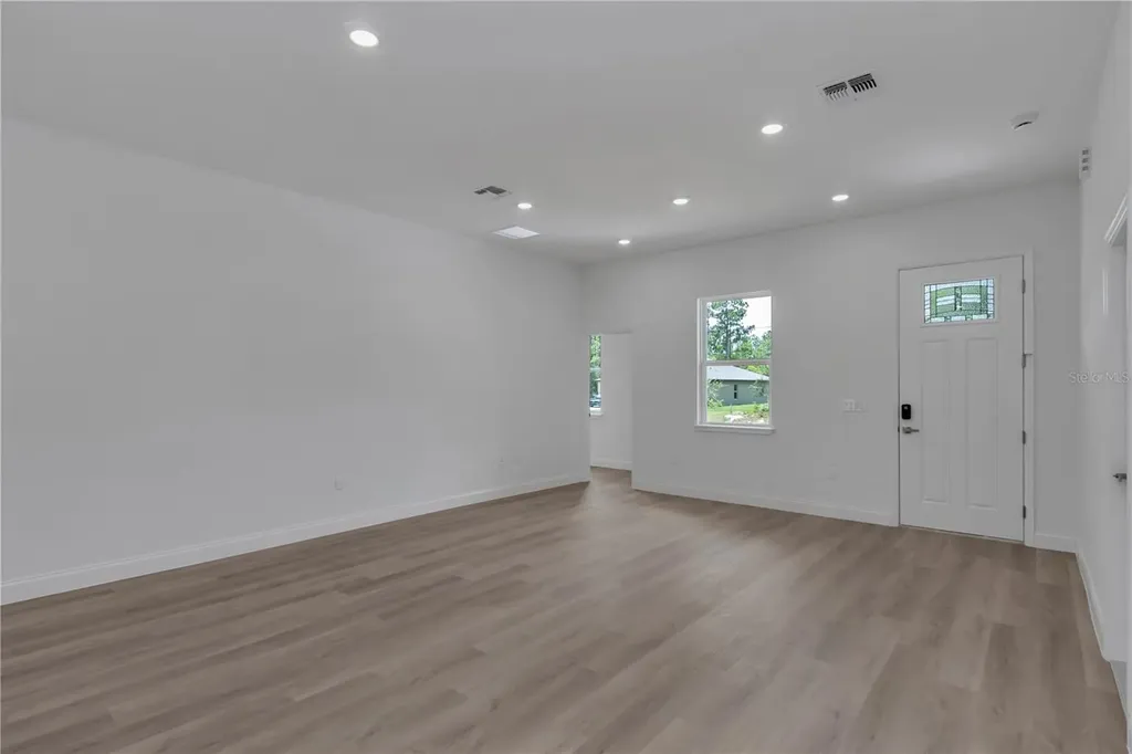 7565 N Santos Drive Citrus Springs FL 34434