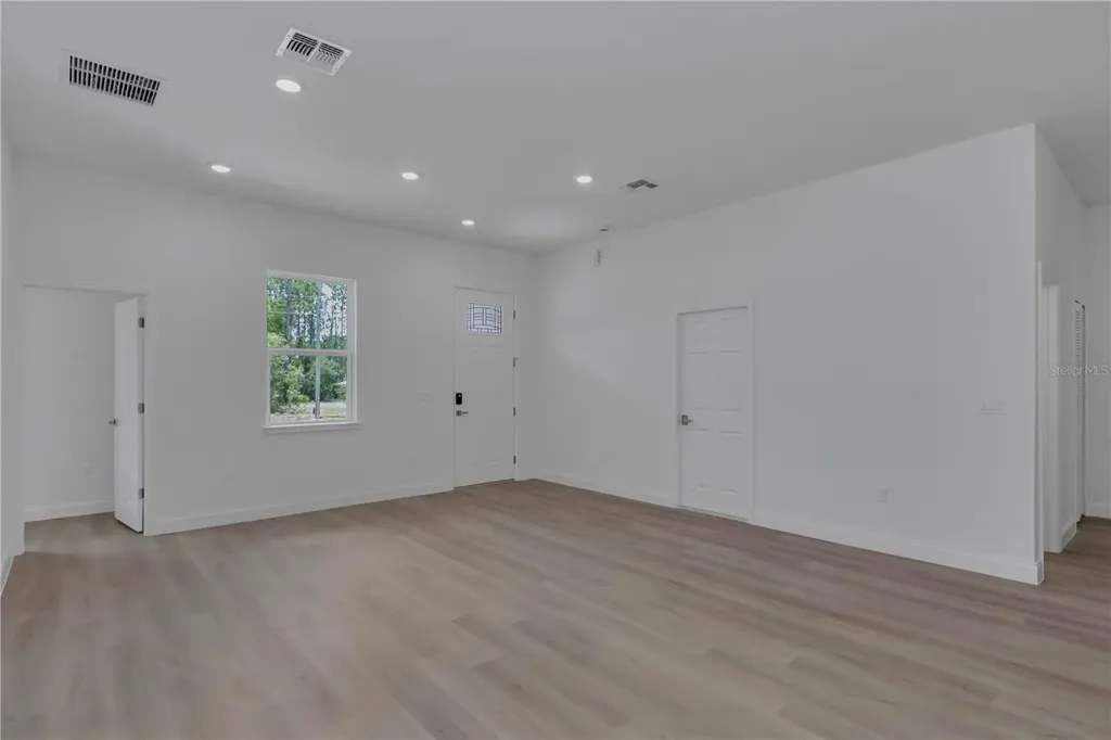 7565 N Santos Drive Citrus Springs FL 34434