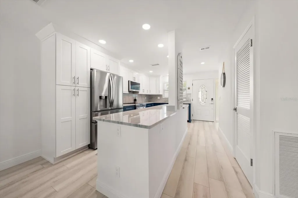 580 Boca Ciega Point Boulevard S St Petersburg FL 33708