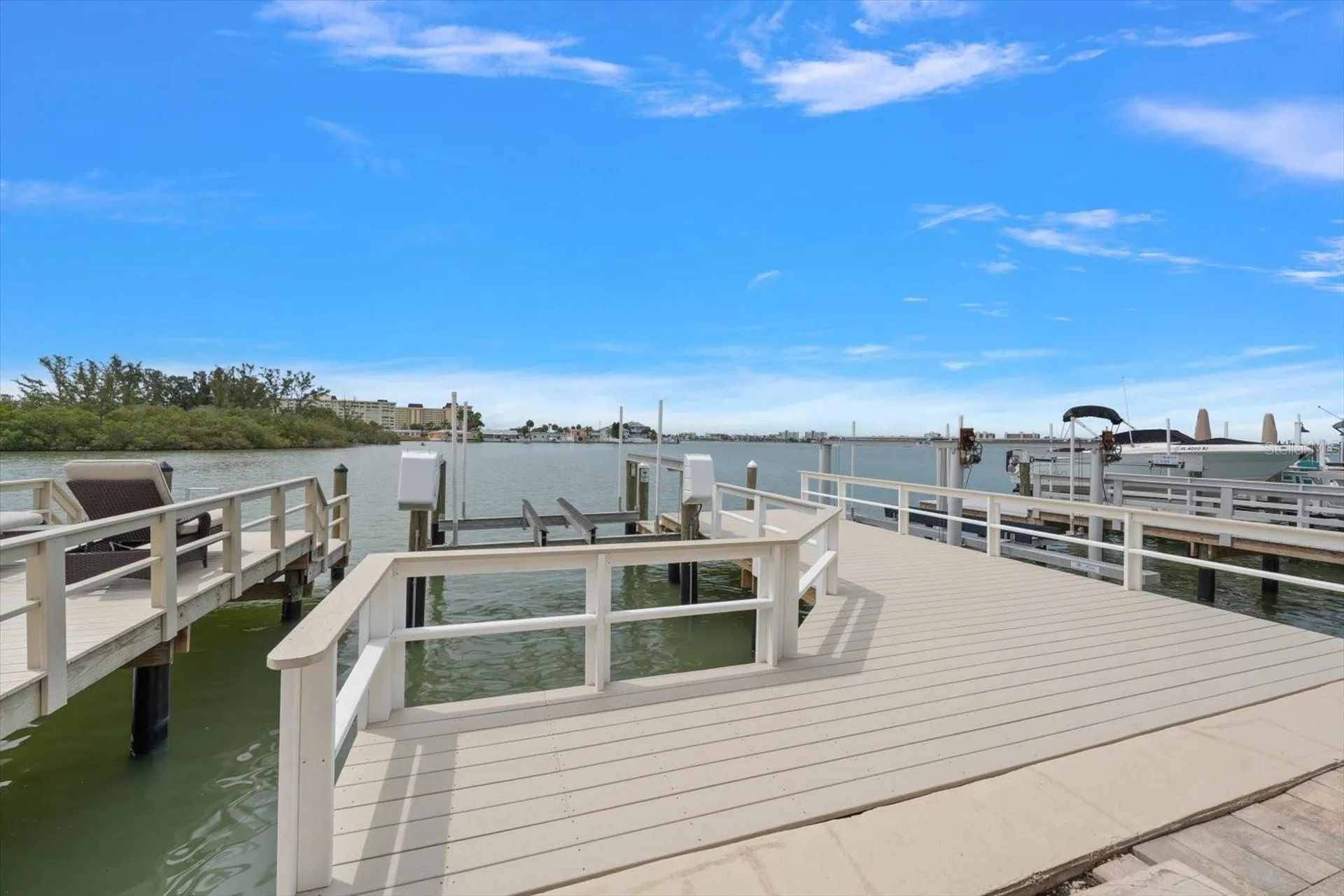 580 Boca Ciega Point Boulevard S St Petersburg FL 33708