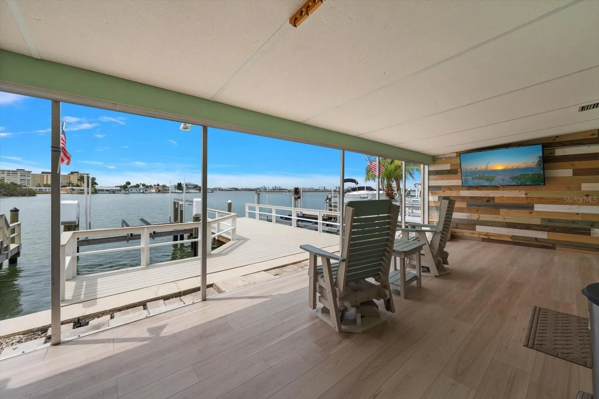 580 Boca Ciega Point Boulevard S St Petersburg FL 33708