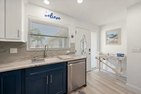 580 Boca Ciega Point Boulevard S St Petersburg FL 33708