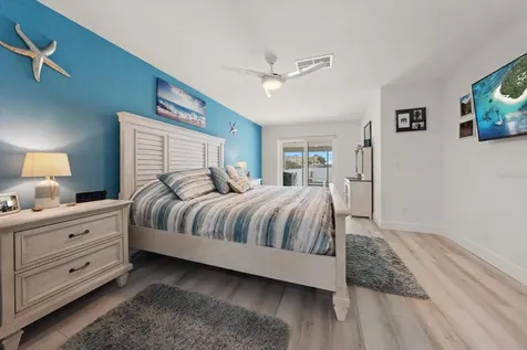 580 Boca Ciega Point Boulevard S St Petersburg FL 33708