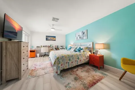 580 Boca Ciega Point Boulevard S St Petersburg FL 33708