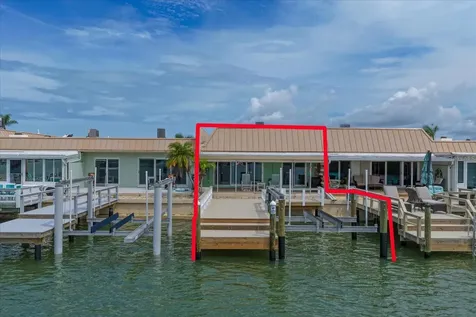 580 Boca Ciega Point Boulevard S St Petersburg FL 33708