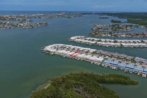 580 Boca Ciega Point Boulevard S St Petersburg FL 33708