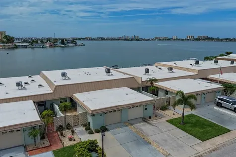 580 Boca Ciega Point Boulevard S St Petersburg FL 33708