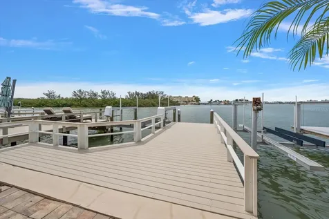 580 Boca Ciega Point Boulevard S St Petersburg FL 33708