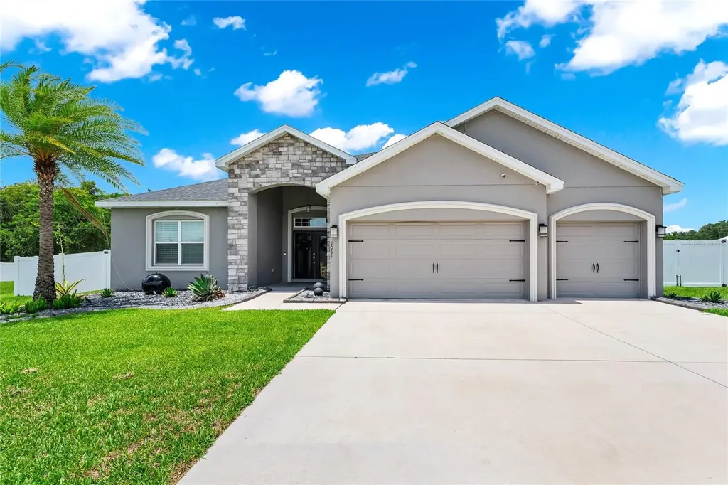 1061 Sandpiper Loop Winter Haven FL 33881