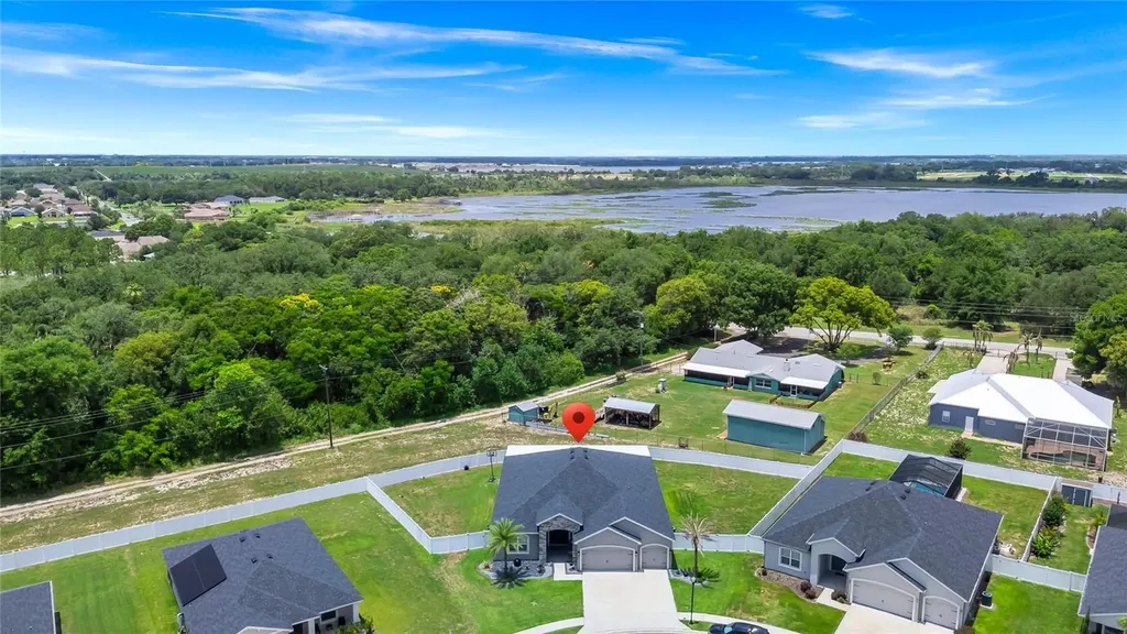 1061 Sandpiper Loop Winter Haven FL 33881