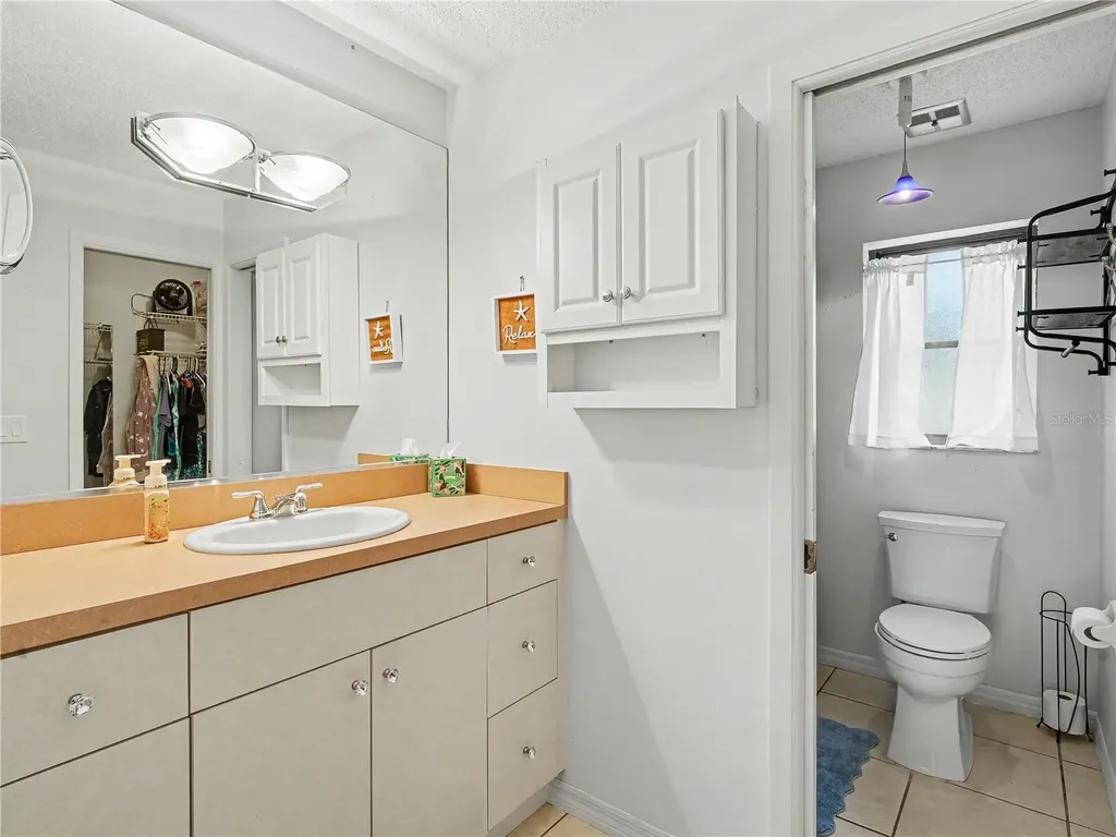 2320 Lake Shore Drive Nokomis FL 34275