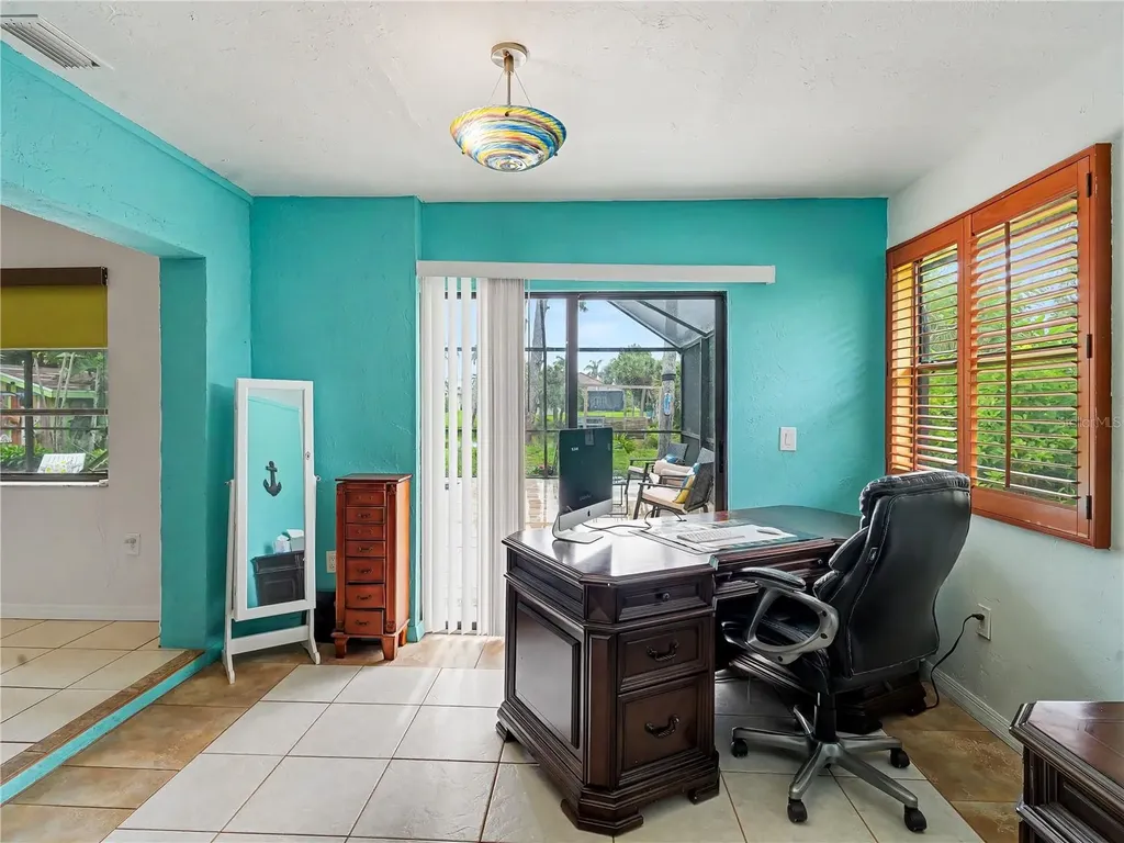2320 Lake Shore Drive Nokomis FL 34275