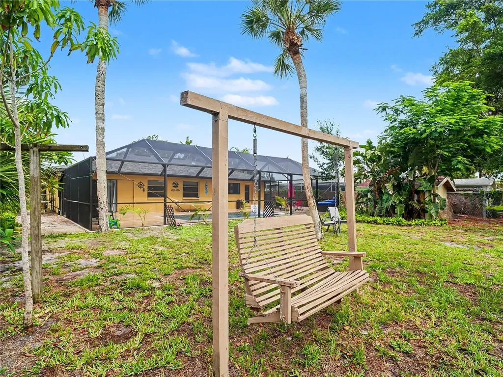 2320 Lake Shore Drive Nokomis FL 34275