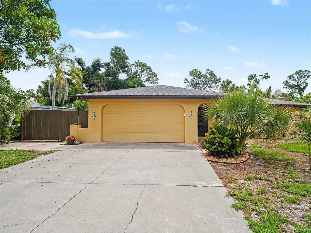2320 Lake Shore Drive Nokomis FL 34275
