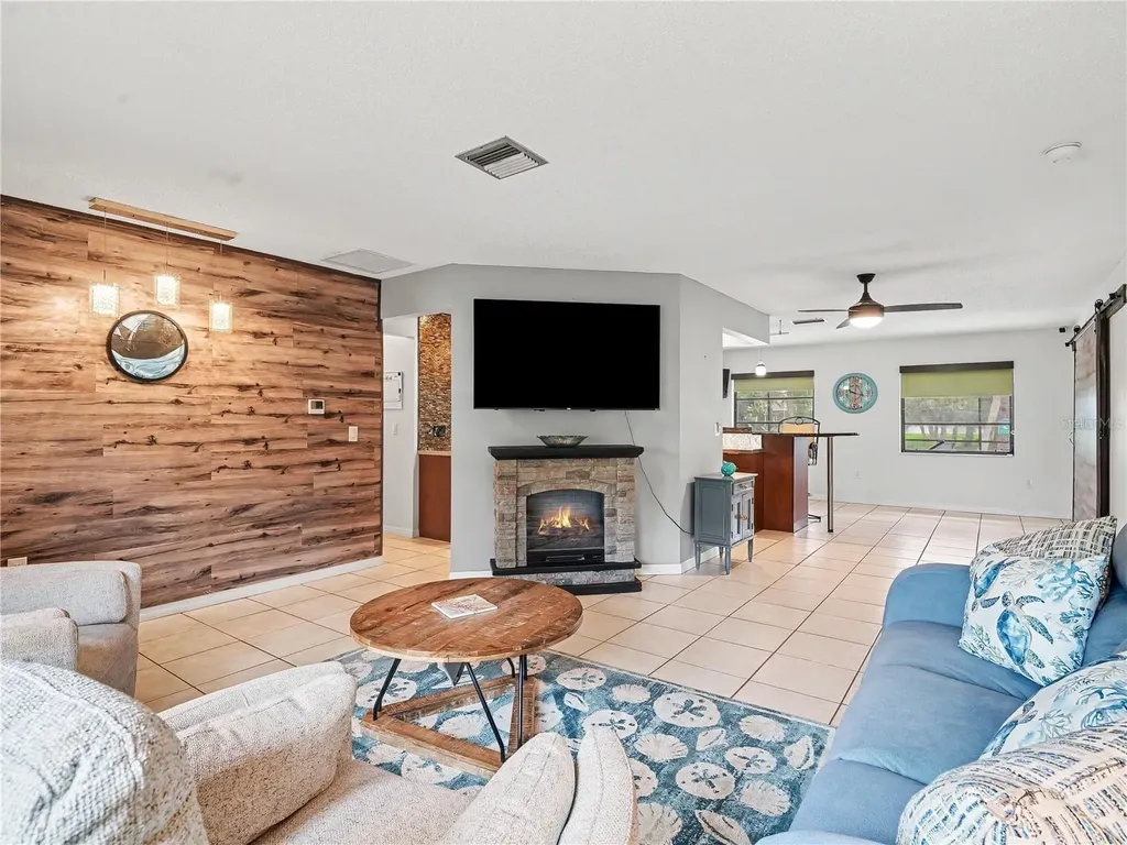 2320 Lake Shore Drive Nokomis FL 34275