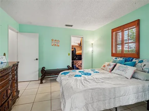 2320 Lake Shore Drive Nokomis FL 34275