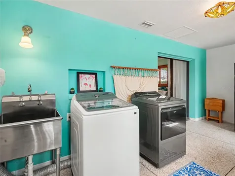 2320 Lake Shore Drive Nokomis FL 34275