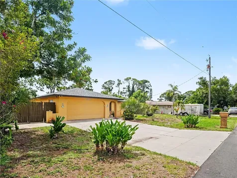 2320 Lake Shore Drive Nokomis FL 34275