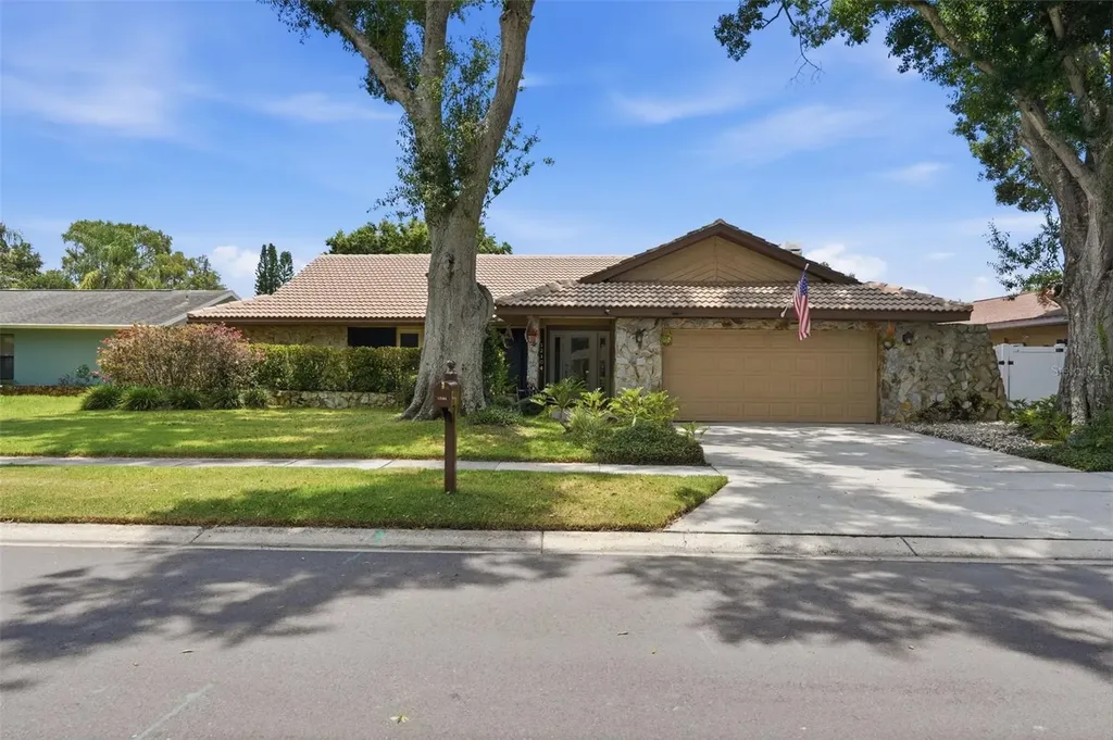 12104 99th Avenue Seminole FL 33772