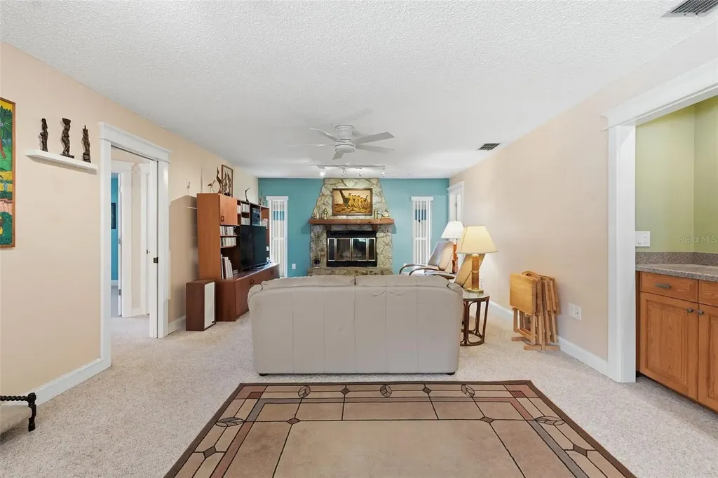 12104 99th Avenue Seminole FL 33772
