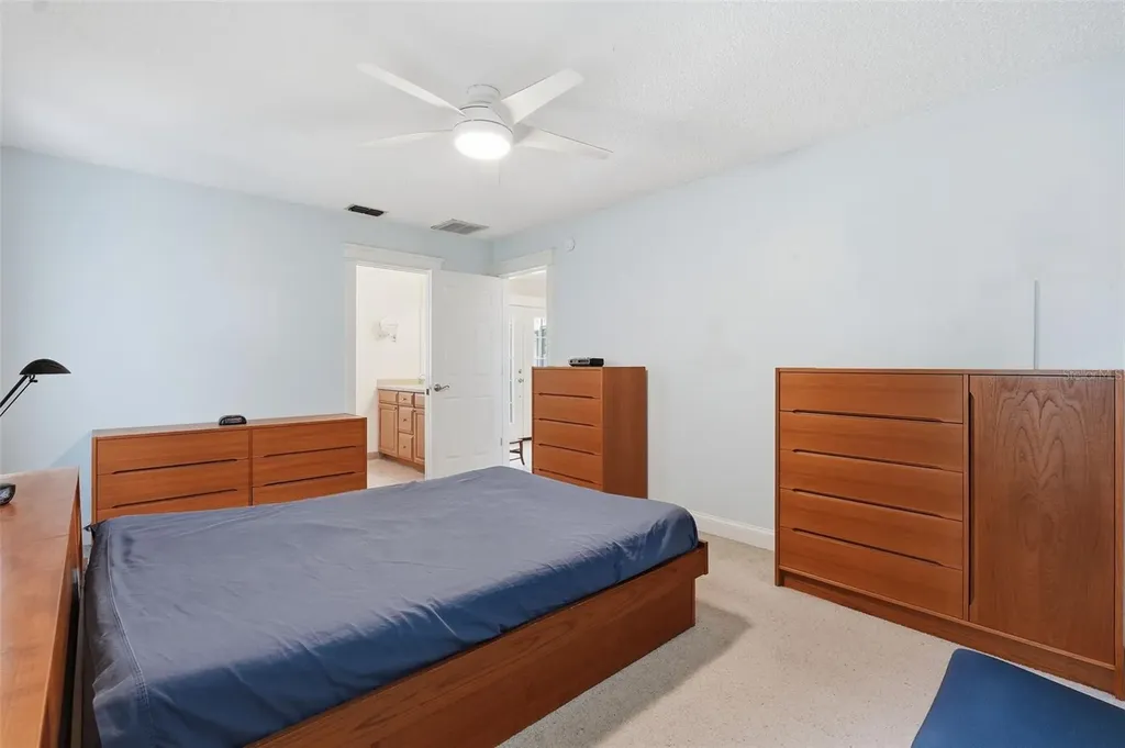 12104 99th Avenue Seminole FL 33772