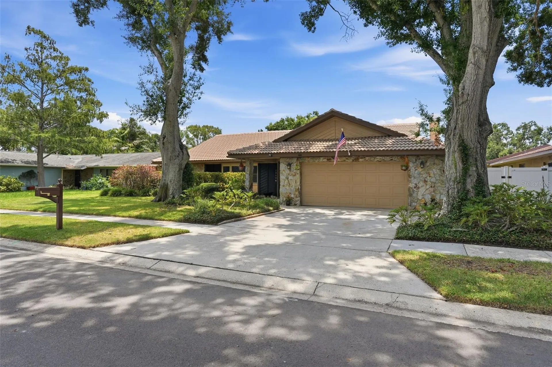 12104 99th Avenue Seminole FL 33772