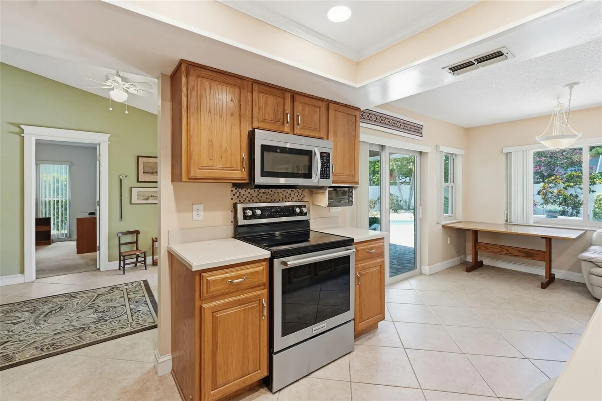 12104 99th Avenue Seminole FL 33772