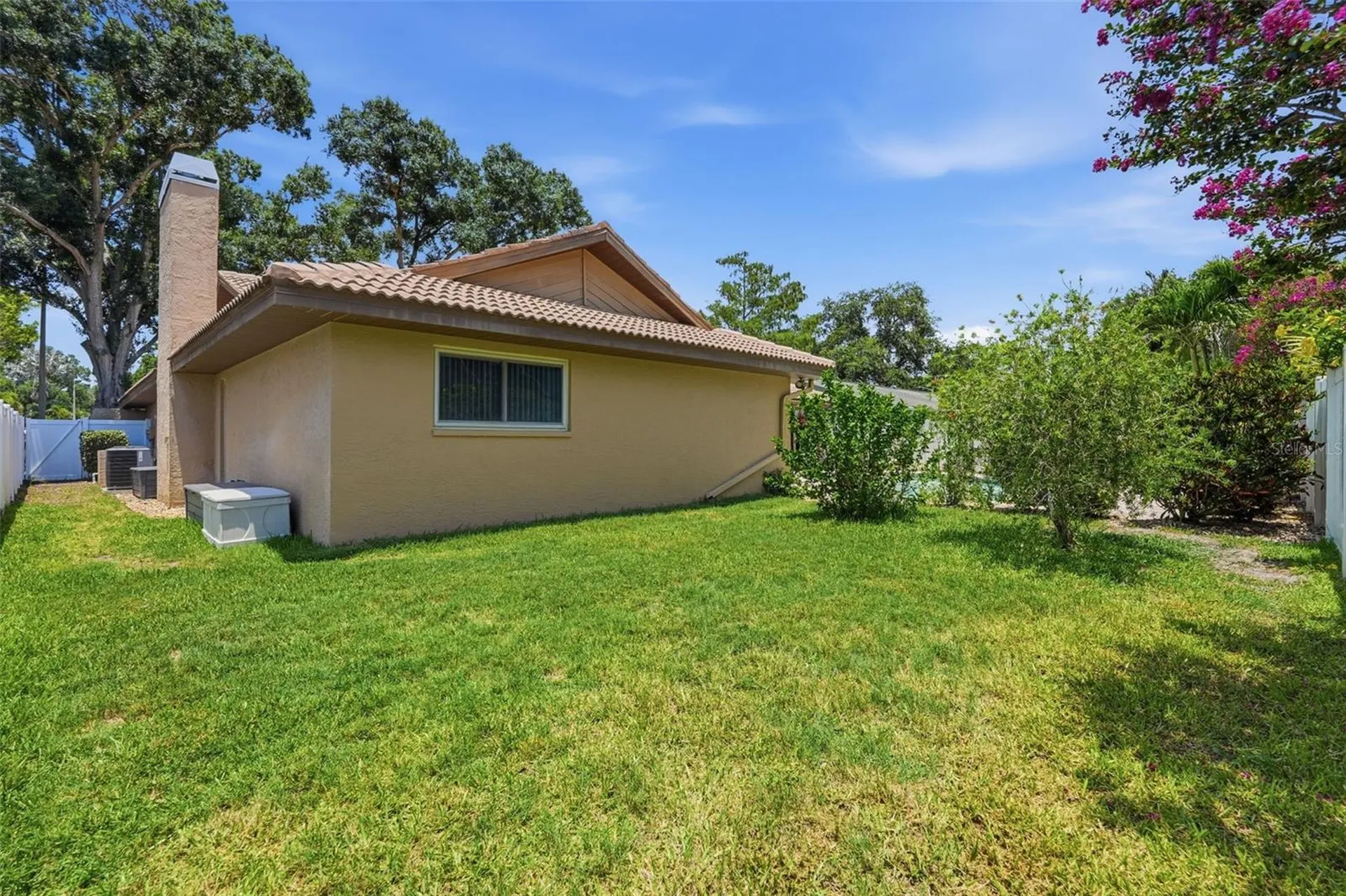 12104 99th Avenue Seminole FL 33772
